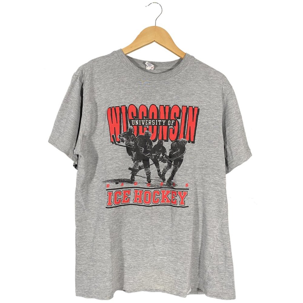 Vintage Wisconsin hockey graphic tee